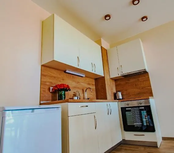 Zornitsa Ξενοδοχείο με διαμερίσματα 4*